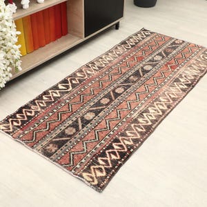 2x5 Ft Red Black Turkish Runner, 2x5 Boho Small Runner, Small Oushak Runner, Kitchen Rug, Hallway, Entry Rug, Housewarming Gift, 2.3x5.2 Ft