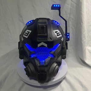 Titanfall 2 IMC Pilot helmet + Body armor