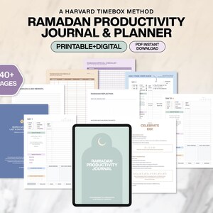 Op de afbeelding: Een printbaar en digitaal Ramadan-productiviteit-journaal en -planner met meer dan 40 pagina's. De omslag heeft een lichtblauwe achtergrond met een halve maan en de tekst "Ramadan Productivity Journal".