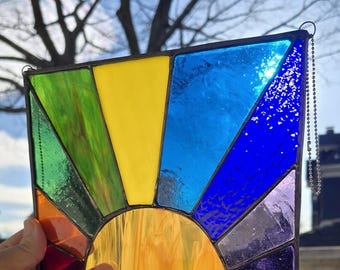 太陽の光 - カラフルな光線