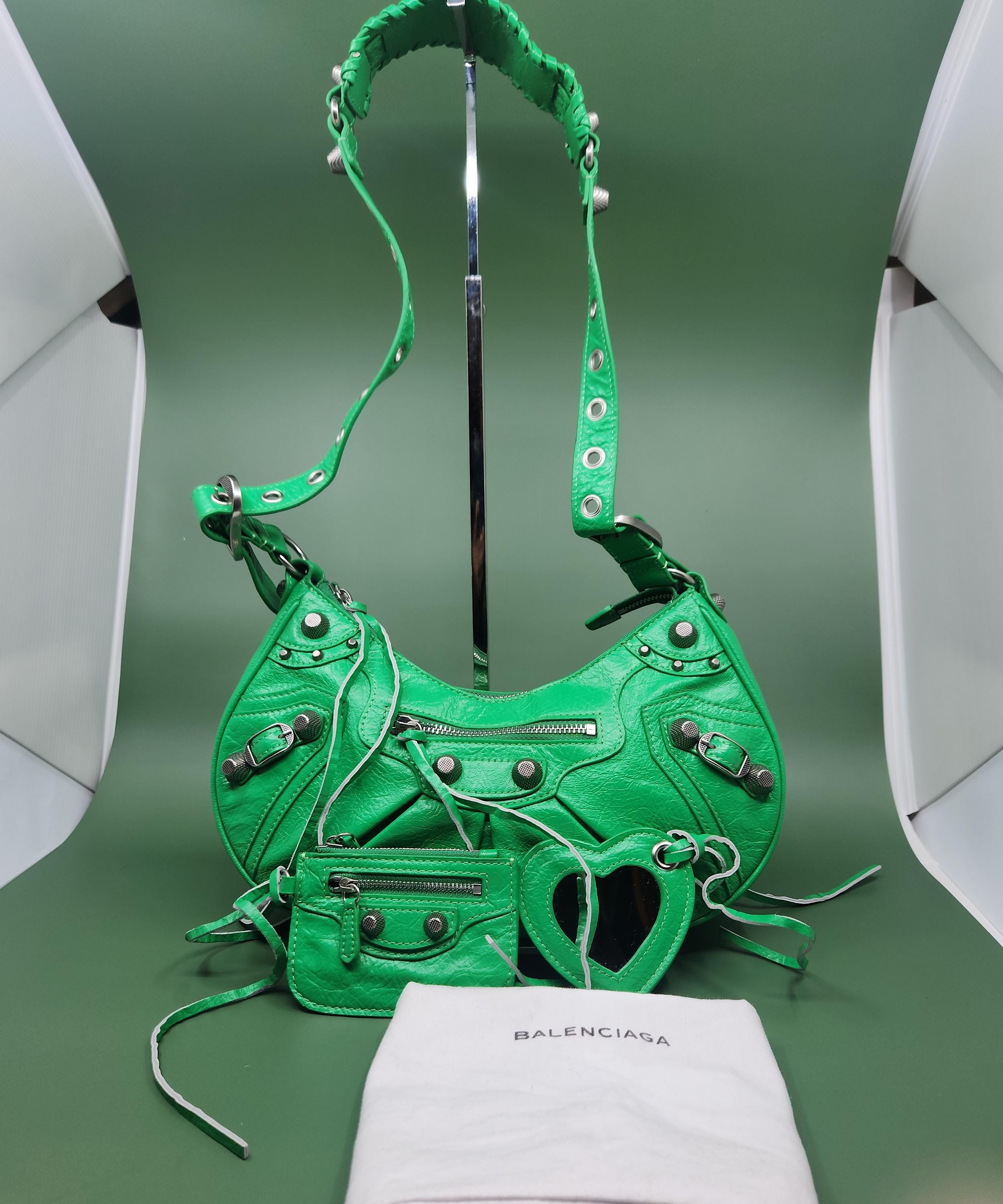 BALENCIAGA city風 studs leather bag Balenciaga Polka Dot City Classic Studs Bag Perforated