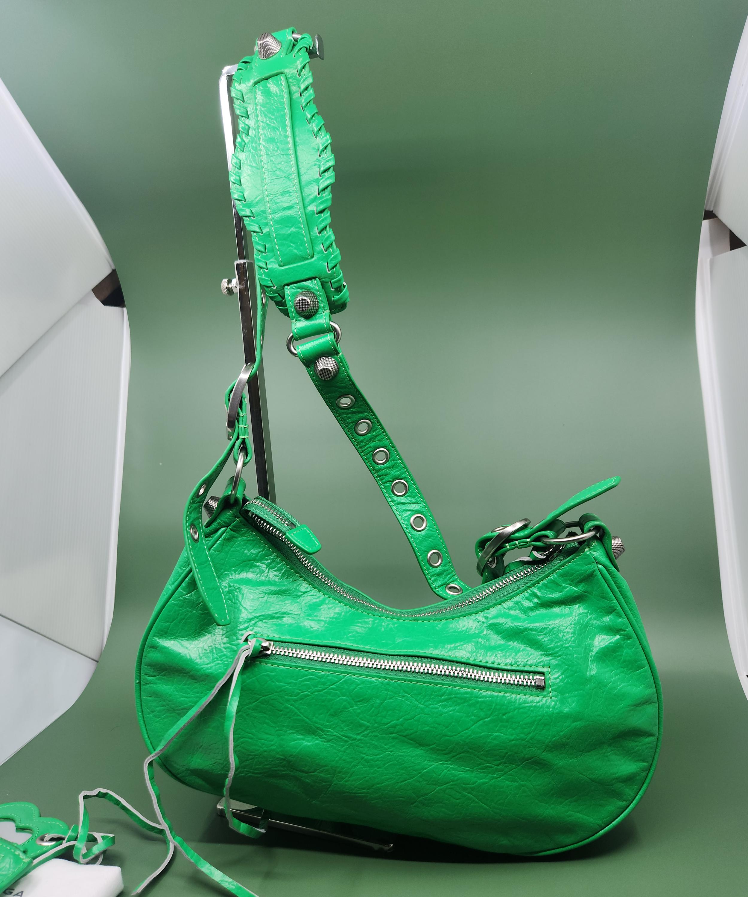 BALENCIAGA LE CAGOLE ベルト サイズ80 ブラック の ウィメンズ Le Cagole チャームベルト | Balenciaga JP