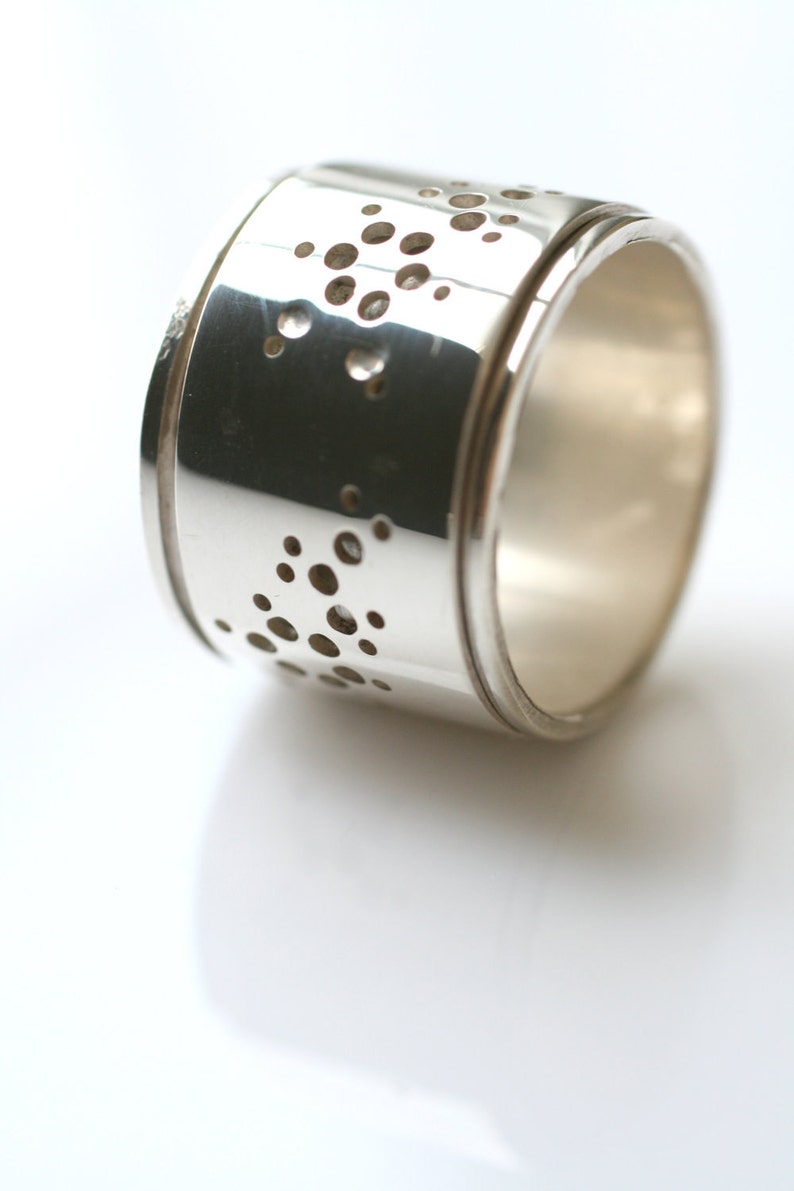 Silver Spinner Ring. image 2