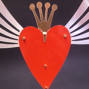 A handmade automaton for Valentine's Day titled 'My Heart Has Wings' image 3