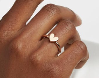 14K Solid Gold Heart Ring: Antique Bridal Band