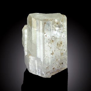 Rare feldspar crystal, small size, white transparent with octahedron shape, from Pakistan. 4.2 grams