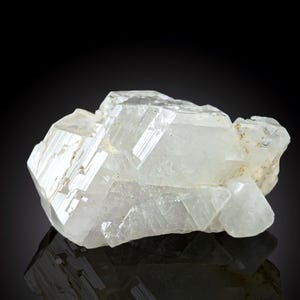 Rare feldspar crystal, small size, white transparent with octahedron shape, from Pakistan. 17 grams