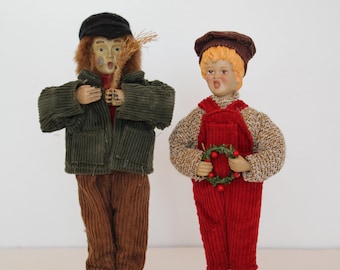 Vintage Christmas Carolers Figurines, Set of Two, Holiday Decor