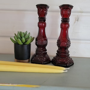 Vintage avon cape cod ruby red candleholders glass 1876 avon camdle sticks