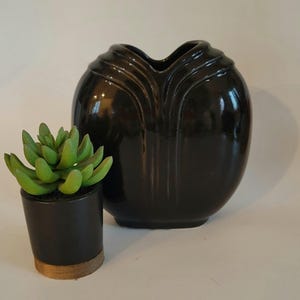 vintage 80s vase black post modern art deco style decor vases