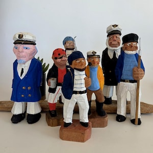 Vintage lot of 7 wooden pirates sailors figurine statue hand carved folk art