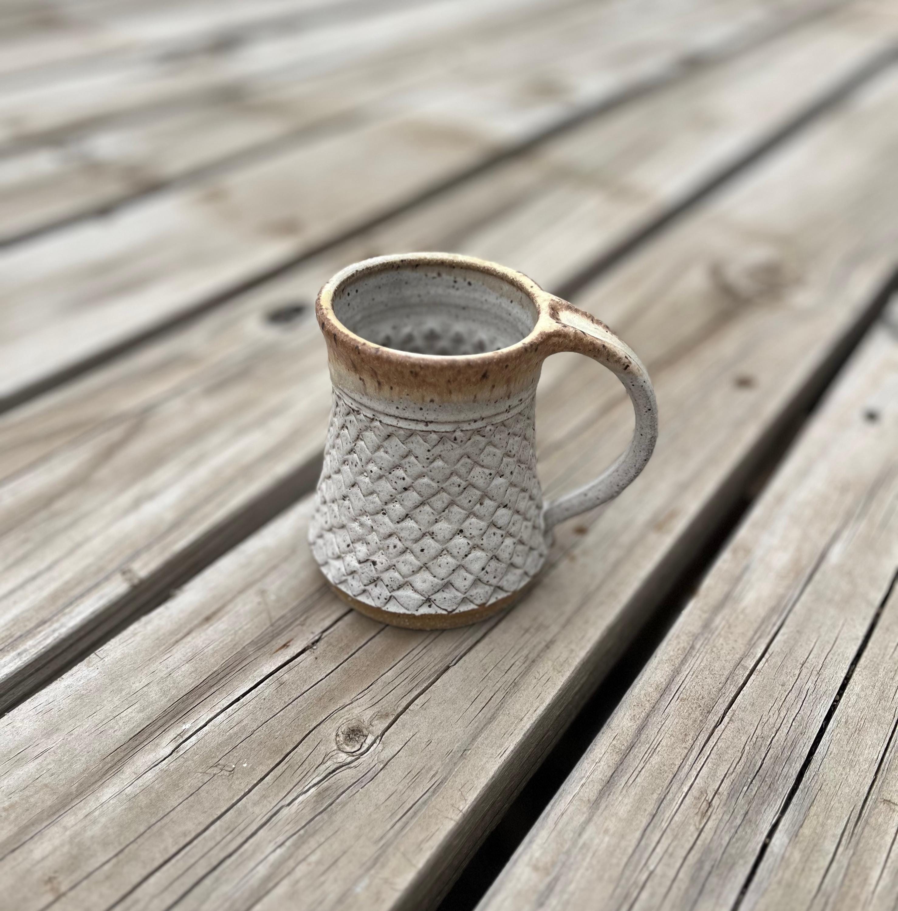 White dragon pottery - Etsy 日本