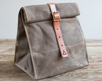 Lunch Tote w/ Buckle in Waxed Canvas & Leather | ARTIFACT