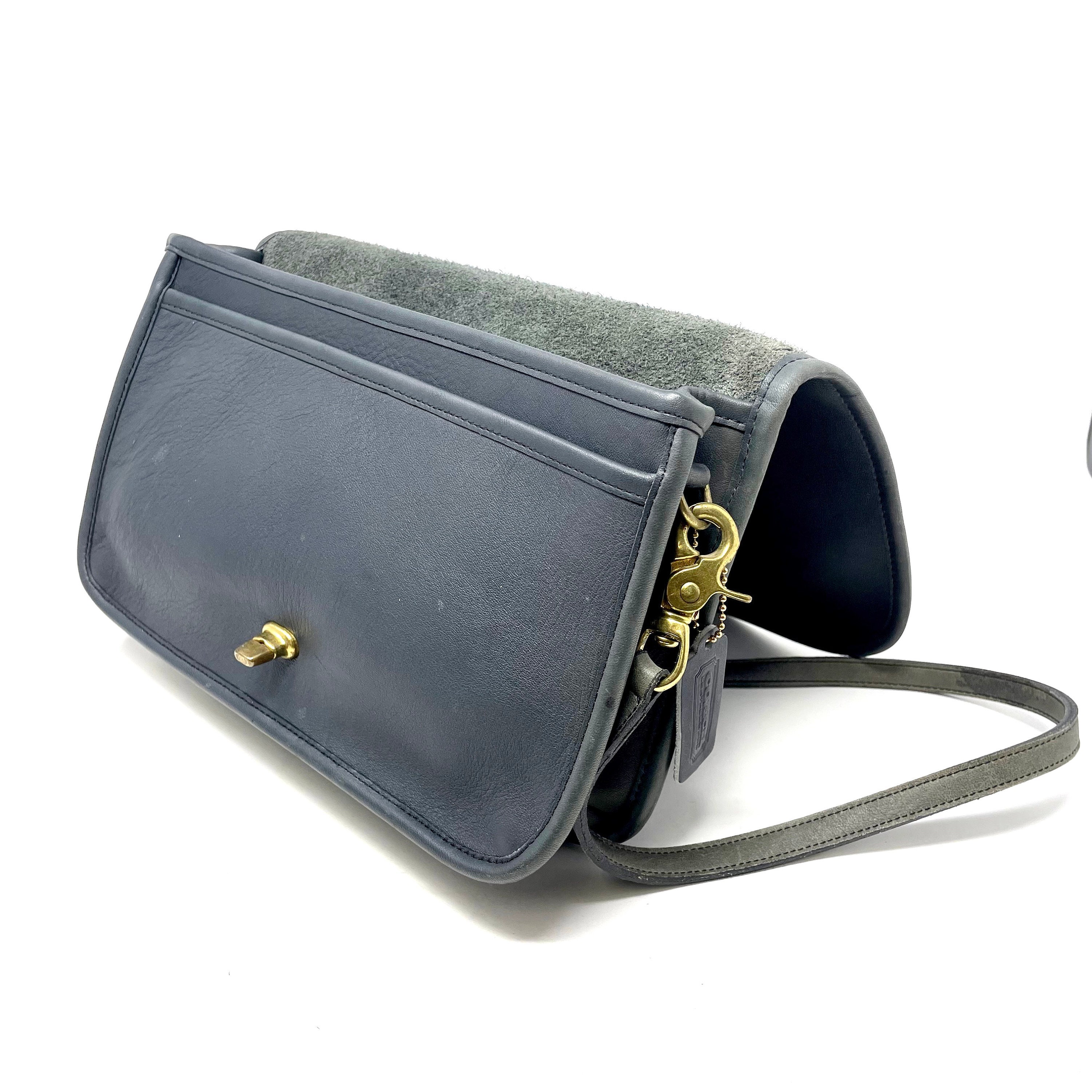 バッグ Rare Vintage Coach Clutch Bag Pouch Rare Vintage Coach Black Leather Buckled Pouch NYC Made