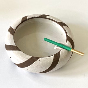 Vintage 60s Italian Ceramic Ivory Brown Glazed Stoneware candy cane Swirl stripe Design Ashtray Raymor Bitossi