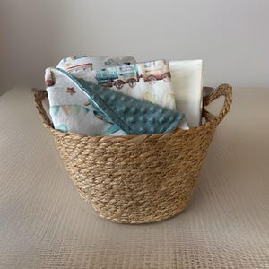 Welcome to the World, New Baby Gift, Baby Boy, Baby Girl Gift, Newborn gift, New Baby Gift box, Baby Hamper, Baby Shower Gift, Luxury gift