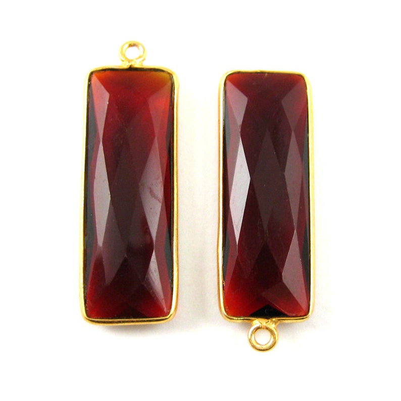 Gemstone-Garnet Quartz 1 pc Sku January Birthstone-Faceted Elongated Rectangle Charm-Gold Frame-Long Bar Gem Pendant-34mm 201104-GAR