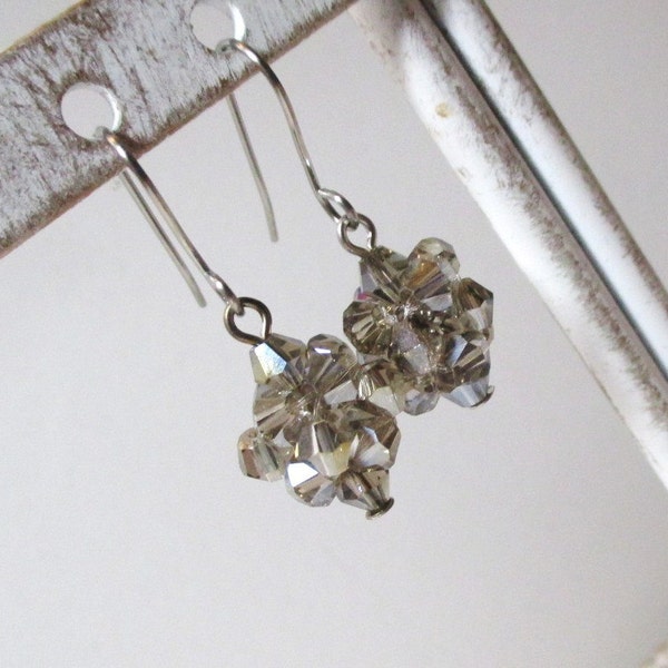 Gray Silver Crystal Earrings,  ON SALE! Minimulist Earrings, Crystal Beadwoven Earrings, Unique perfect little earrings, handmade jewelryy