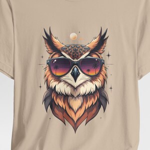 Cool Owl Shirt with Retro Sunset Glasses, Funny Night Bird Tee for Owl Lovers, Vintage Owl Gift for Nature Nerds and Wildlife Fans