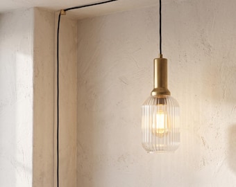 Ribbad glasplåt med strömbrytare för vägguttag | Ingen elektriker behövs | Enkel att installera minimalistisk Airbnb-plåt | Justerbar 6 meter sladd