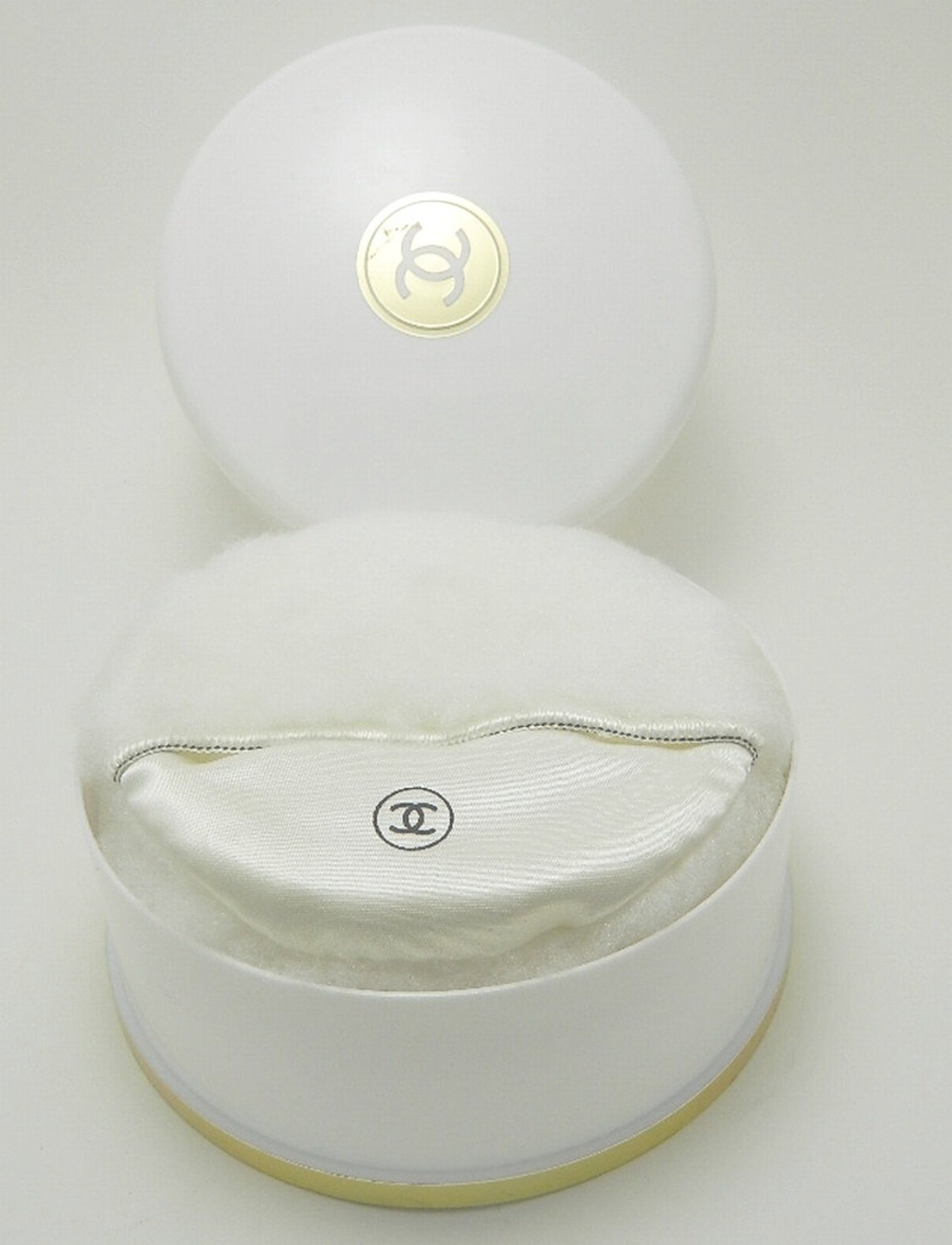 Vintage Chanel No 5 Bath Dusting Powder 8 Oz Sealed and Etsy