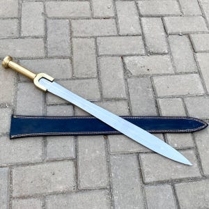 Handgefertigtes New Percy Jackson Custom Riptide Sword - Olympans new Series Sword mit Lederscheide - Griechische Mythologie, Geschenk für Ihn