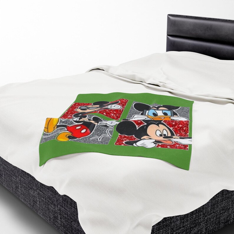 Manta de terciopelo de Mickey Mouse, acogedora manta para niños, manta de dibujos animados, decoración de Mickey, regalo perfecto para los amantes de Disney imagen 9