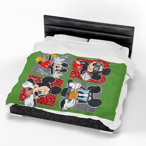 Manta de terciopelo de Mickey Mouse, acogedora manta para niños, manta de dibujos animados, decoración de Mickey, regalo perfecto para los amantes de Disney imagen 8