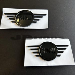 Nuevos emblemas delanteros y traseros en negro brillante para MINI LCI F55 F56 F57.