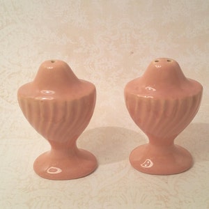 CORONADO SALT and PEPPER, 1940&#39;s, Franciscan Pottery, Glossy Coral, Vintage Collectible Tableware, Dishes