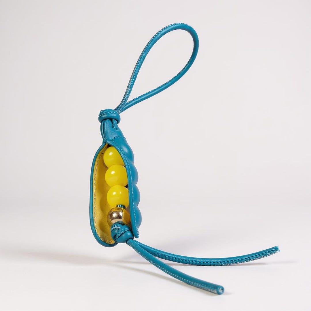 Bb Pod Keychain Faux Leather Pea Pod Keychain: Beaded Purse Charm - Etsy