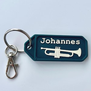 Trompete Schlüsselanhänger mit Name – personalisiert – Geschenk für Musiker – Musik Geschenk – Instrument Anhänger