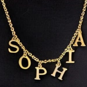 Collar con inicial y nombre personalizado: colgante con letra personalizada, joyería de acero inoxidable para mujer, regalo para mamá y hermana.