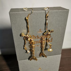 【Vivienne Westwood】Skeleton ピアス ゴールド Vivienne westwood skeleton earrings - Etsy 日本