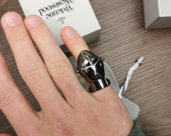 Vivienne Westwood Gunmetal Armor Ring – Adjustable Size M