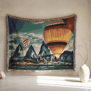 Cozy Woven Blanket with Hot Air Balloon Design | Bohemian Decor, Soft Throw, Home Gift, Picnic Blanket, Indoor/Outdoor Use