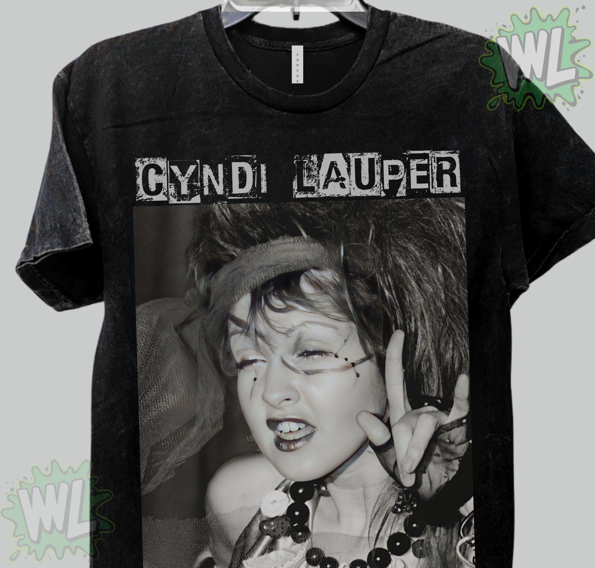 ヴィンテージCyndi Lauper & Cher Tシャツ Cyndi Lauper t-shirt, vintage rare white tee shirt, 1… - Gem