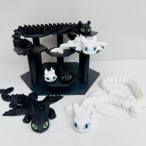Articulated Night Fury & Light Fury Dragons: 3D Printed Fidget Desk Decor