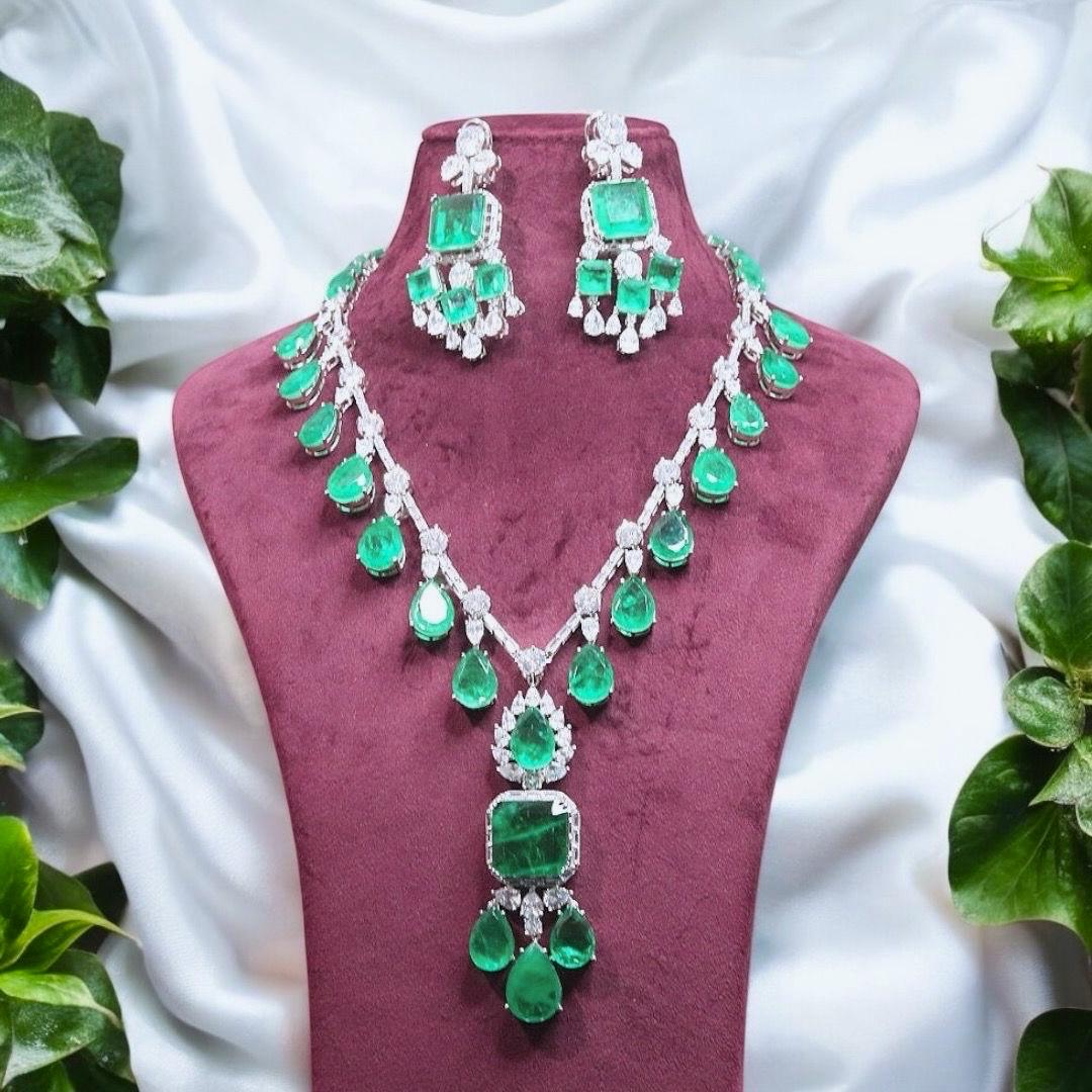 Collana con pietre CZ AAA di prima qualità di Nita Ambani ispirata a doppietto verde smeraldo di altissima qualità con orecchini importanti, set di celebrità, set di diamanti