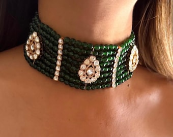 Collar gargantilla Kundan de moissanita premium inspirado en Sabyasachi con pendientes / Conjunto nupcial fusión indio-pakistaní que marca la diferencia.