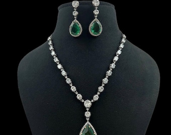 Berühmtheit inspirierte viktorianische amerikanische Diamant Anhänger Halskette Set mit Ohrringe / AAA Qualität Statement moderne Hochzeit Braut Brautjungfer Set