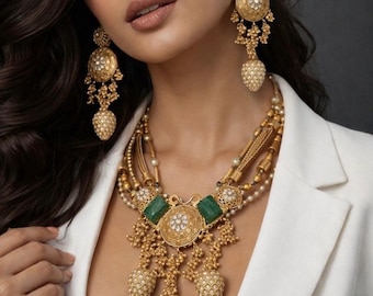 Conjunto Jadau Polki dorado y verde con pendientes / Collar llamativo de boda tradicional indio pakistaní inspirado en Sabyasachi, Bollywood, India.