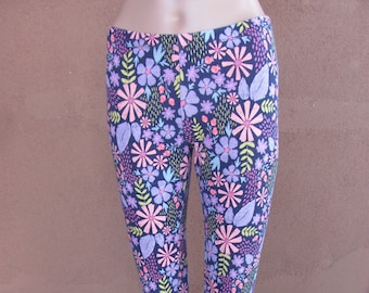 Cotton-Spandex tights, ankle length, purple and pink daisies, Size small