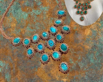 Vintage 70's - BOHO HIPPIE copper and turquoise beads bib necklace. Very unique.
