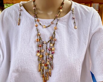 Vintage 40's - Long bib necklace with an inner semi choker, and assorted screw back earrings - Unique set...