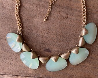 Vintage 60's choker - Pale Pistachio green bevelled glass set in gold tone chain -  "C"Hallmark stamp -