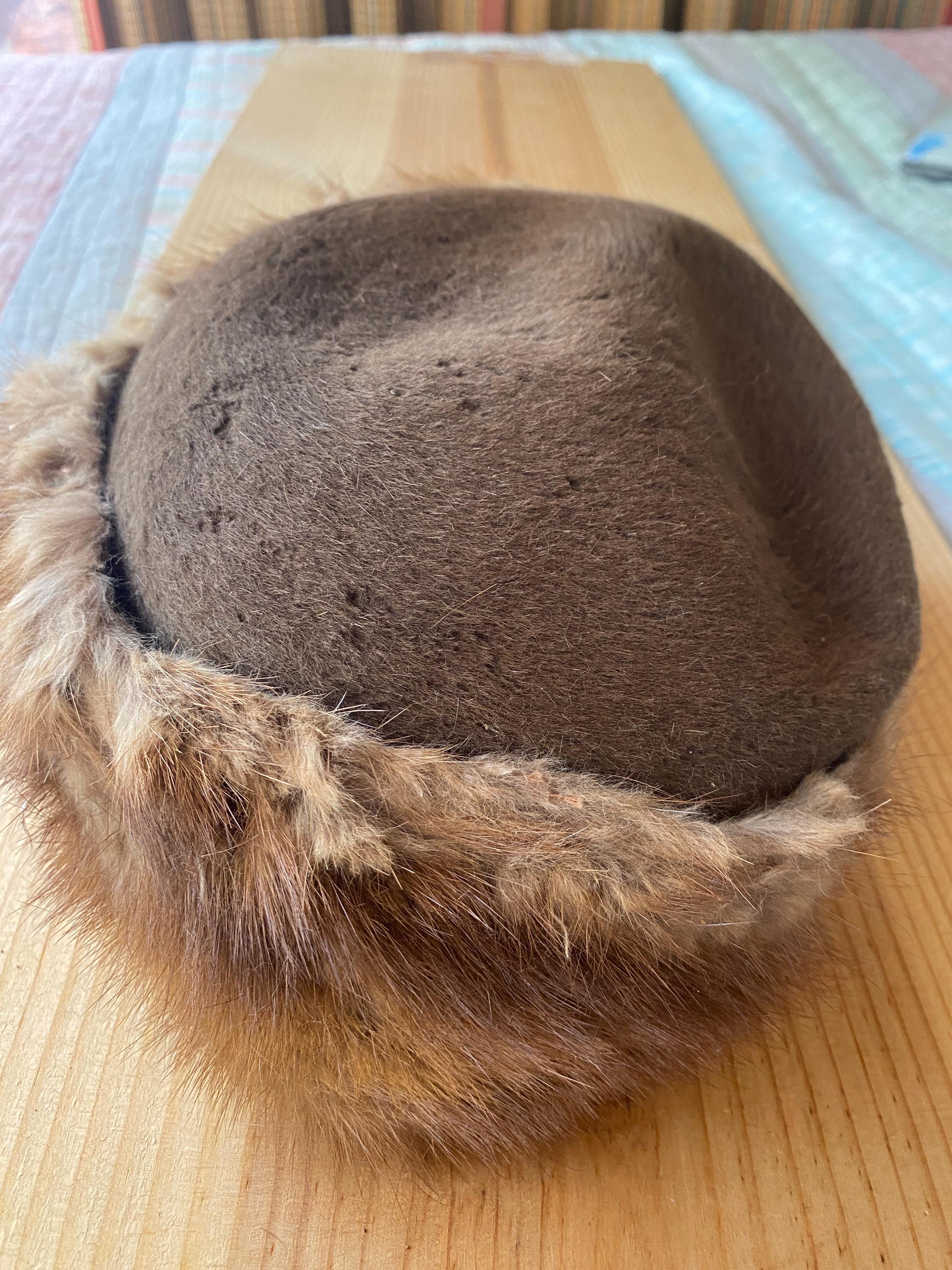 Chapeau Pilulier Vintage En Fourrure De Vison - Frederick & Nelson - Marron Foncé - Occasion