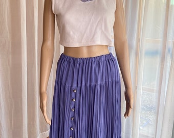 Vintage 80s Southwestern broomstick skirt, Periwinkle blue, elastic waist, silver buttons