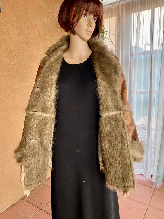 Vintage 90's - Light and warm faux fur/faux suede… - image 2