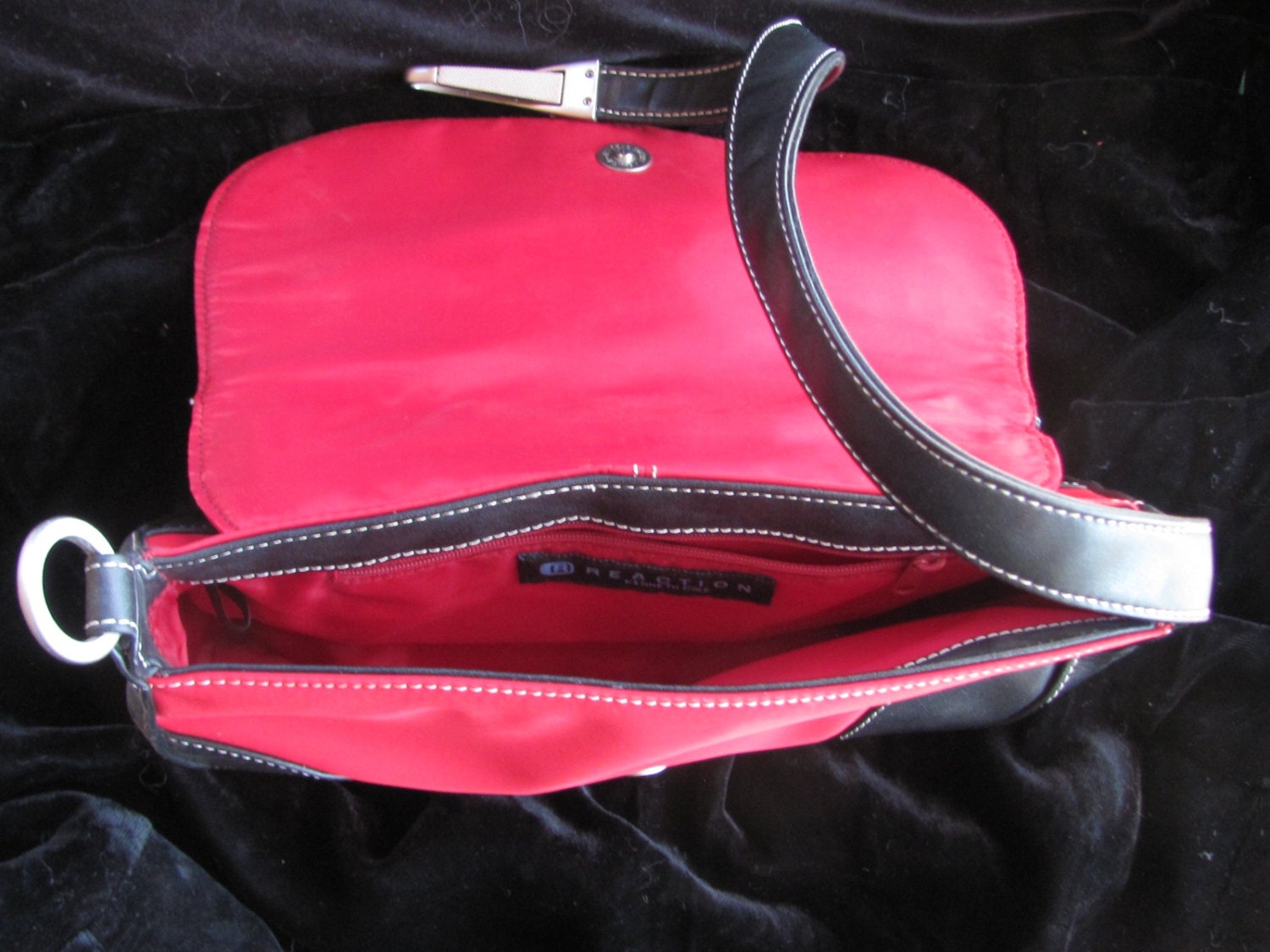 Vintage 90s Red and Black Vinyl & Leather Purse Kenneth - Etsy